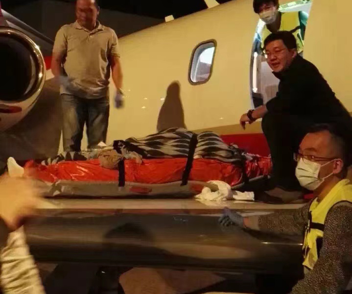 珠海香港出入境救护车出租